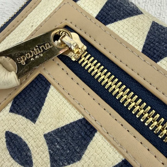 Spartina 449 Leather Canvas Clutch Zip Around Wallet Phone Pocket blue geo 8x5” - Picture 3 of 5